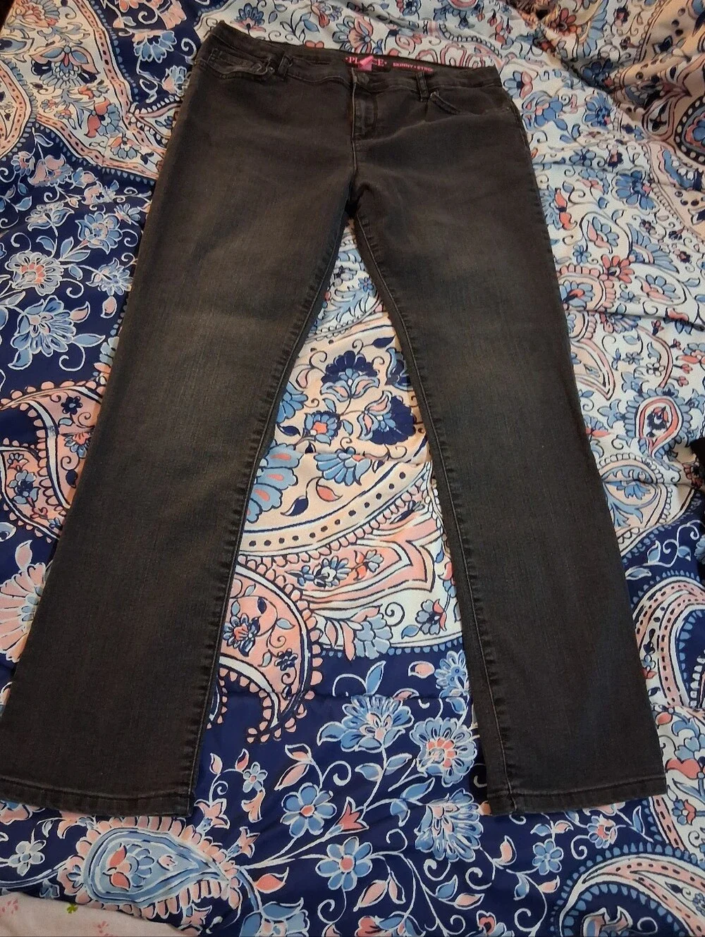 CHILDREN'S PLACE GIRLS JEANS XL SIZE 14/16 LEGGINGS JEANS & SWEATPANTS